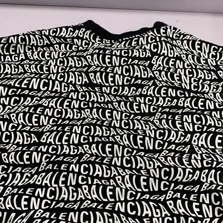Balenciaga Balenciaga Black and White Logo Sweatshirt Size US M / EU 48-50 / 2 - 7 Thumbnail
