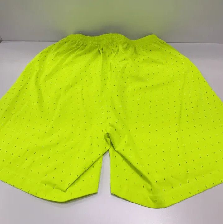 Balenciaga Balenciaga Men's Green Sports Mesh Shorts Size US 27 - 12 Thumbnail