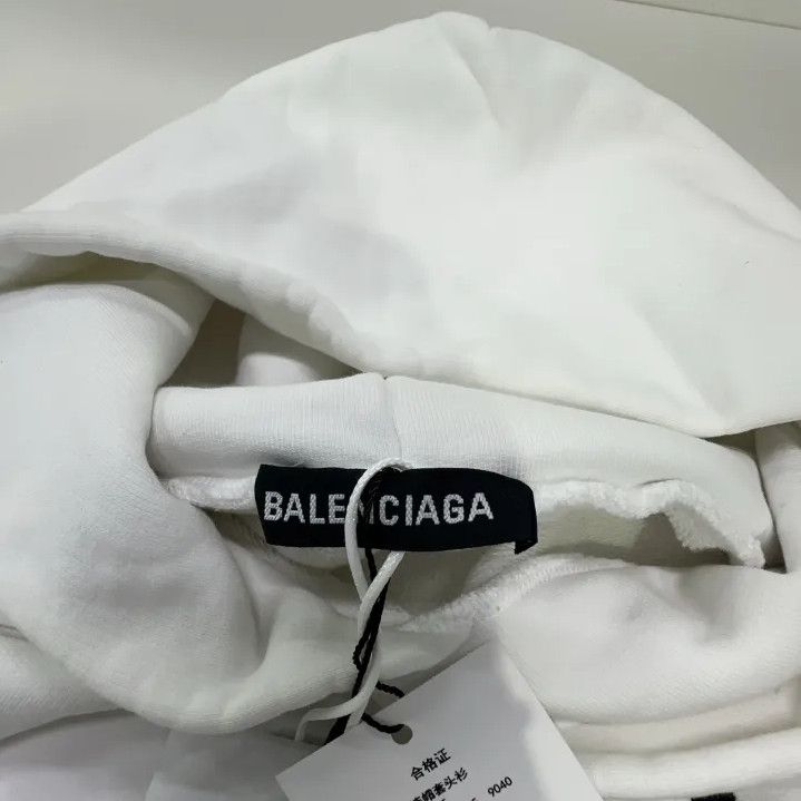 Balenciaga Balenciaga White Long Sleeve Hoodie with Torch Print Size US XS / EU 42 / 0 - 4 Thumbnail