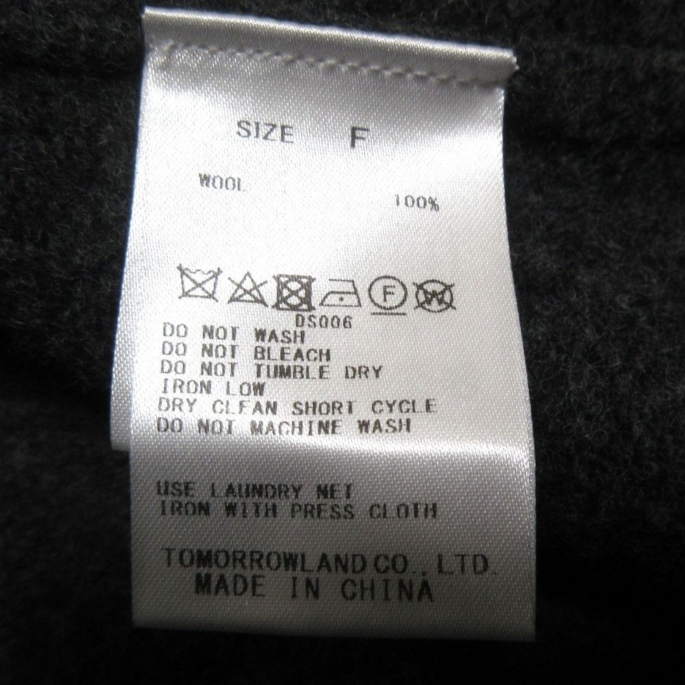 Other Other GALERIE VIE Lambswool Sleeveless Double Jacket Vest Others Tops DUTY FREE for USA Size ONE SIZE - 8 Thumbnail