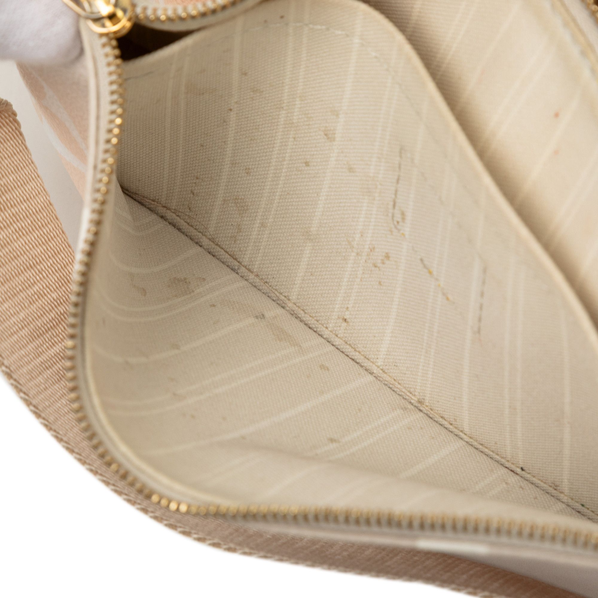 Louis Vuitton Louis Vuitton Monogram Giant By The Pool Multi Pochette Accessoires Size ONE SIZE - 5 Thumbnail