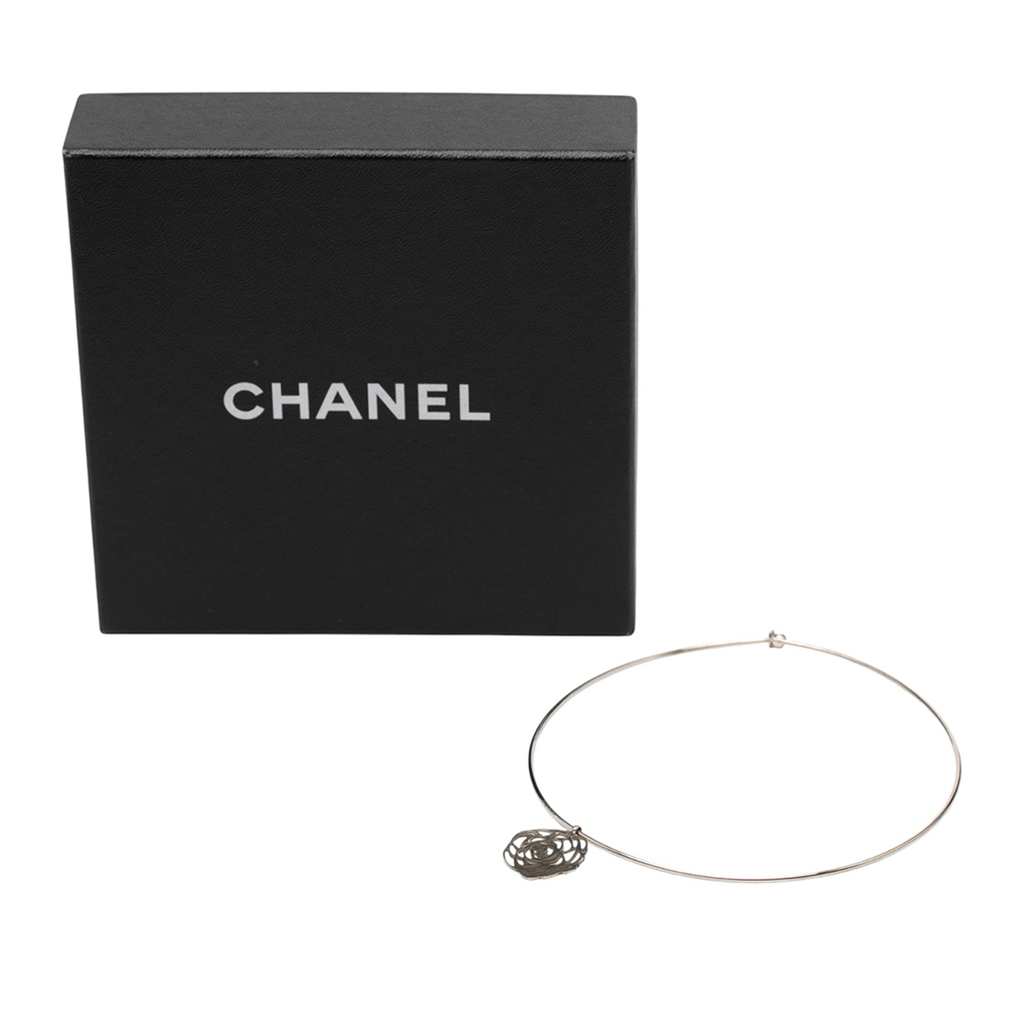 Chanel Chanel Sterling Silver Camellia Cutout Pendant Choker Size ONE SIZE - 6 Thumbnail