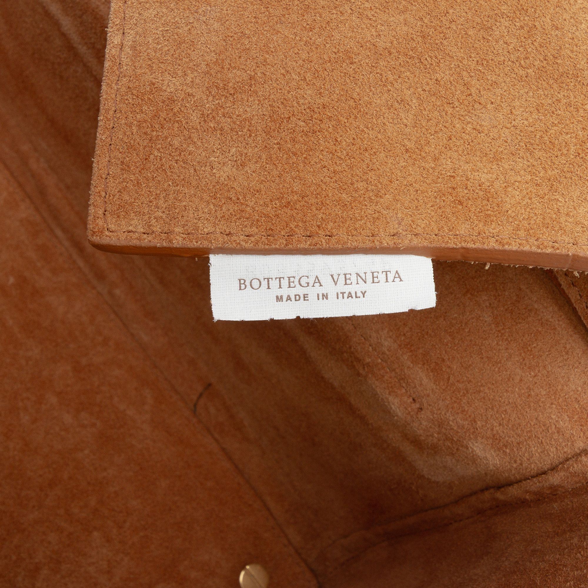 Bottega Veneta Bottega Veneta Grained Calfskin BV Angle Shoulder Bag Size ONE SIZE - 6 Thumbnail