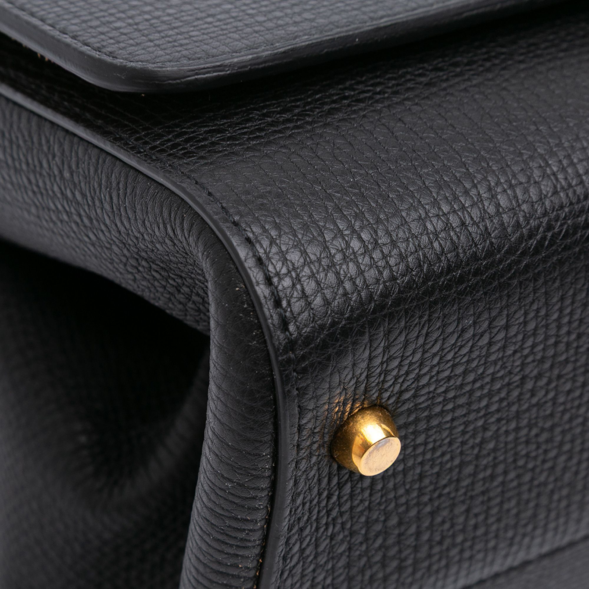 Bottega Veneta Bottega Veneta Grained Calfskin BV Angle Shoulder Bag Size ONE SIZE - 8 Thumbnail