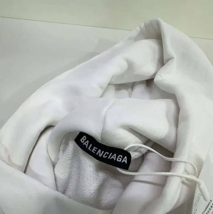 Balenciaga Balenciaga White Long Sleeve Hoodie with Logo Size US S / EU 44-46 / 1 - 6 Thumbnail