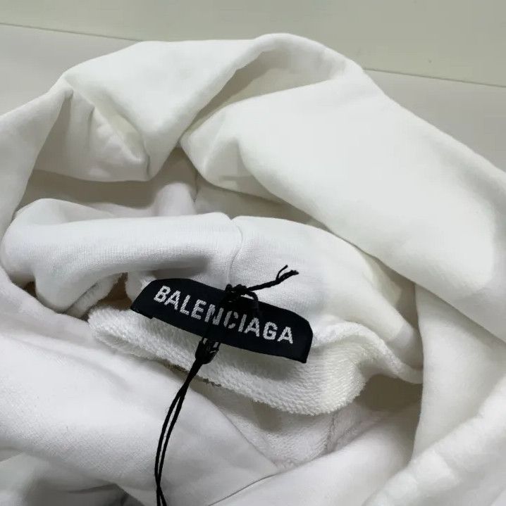 Balenciaga Balenciaga White Letter Print Long Sleeve Hoodie Size US M / EU 48-50 / 2 - 4 Thumbnail