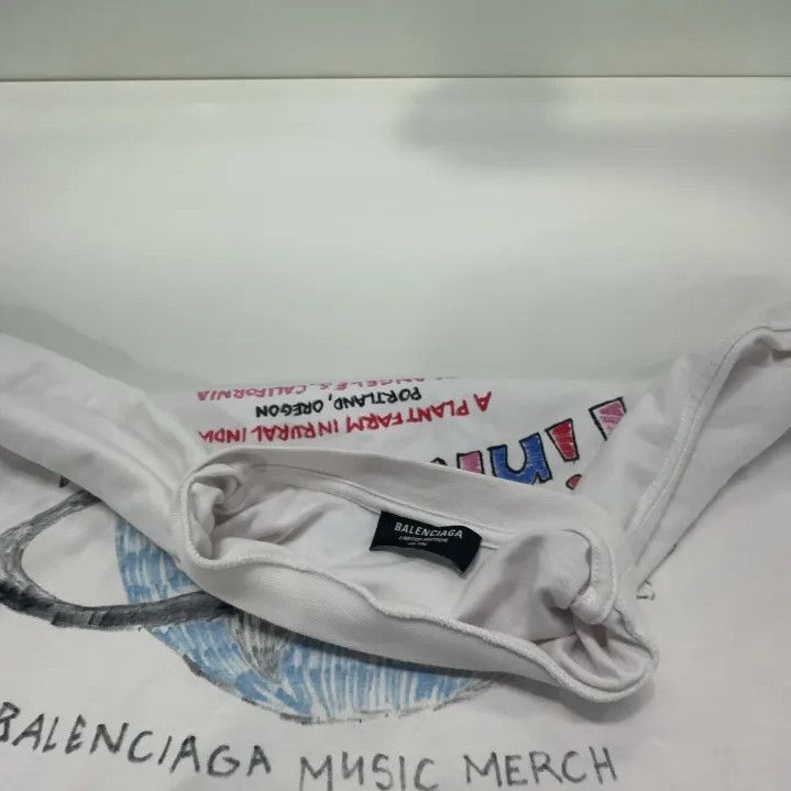Balenciaga Balenciaga White Graphic Long Sleeve T-Shirt Size US S / EU 44-46 / 1 - 7 Thumbnail