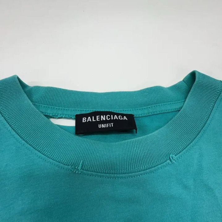 Balenciaga Balenciaga Distressed Round Neck Short Sleeve T-Shirt Size US XS / EU 42 / 0 - 4 Thumbnail