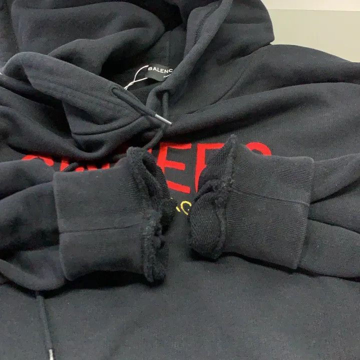 Balenciaga Balenciaga Sinner Hoodie in Black Size US S / EU 44-46 / 1 - 17 Thumbnail