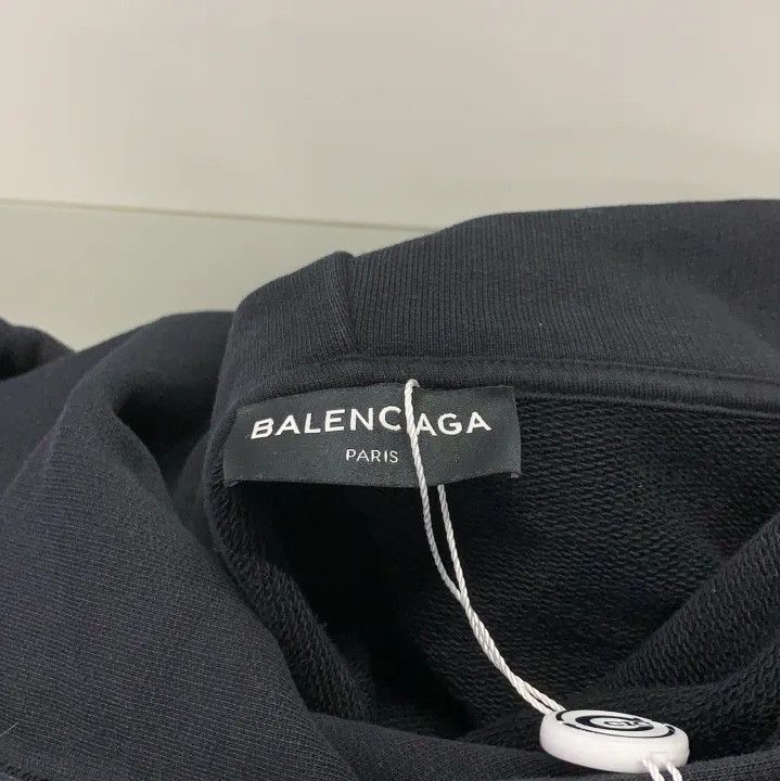 Balenciaga Balenciaga Sinner Hoodie in Black Size US S / EU 44-46 / 1 - 9 Thumbnail