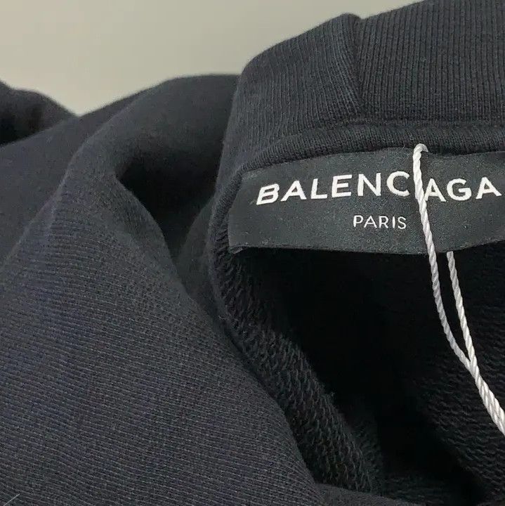 Balenciaga Balenciaga Sinner Hoodie in Black Size US S / EU 44-46 / 1 - 11 Thumbnail