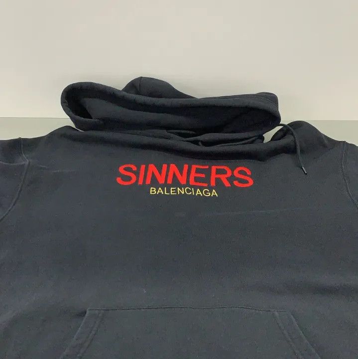 Balenciaga Balenciaga Sinner Hoodie in Black Size US S / EU 44-46 / 1 - 19 Thumbnail