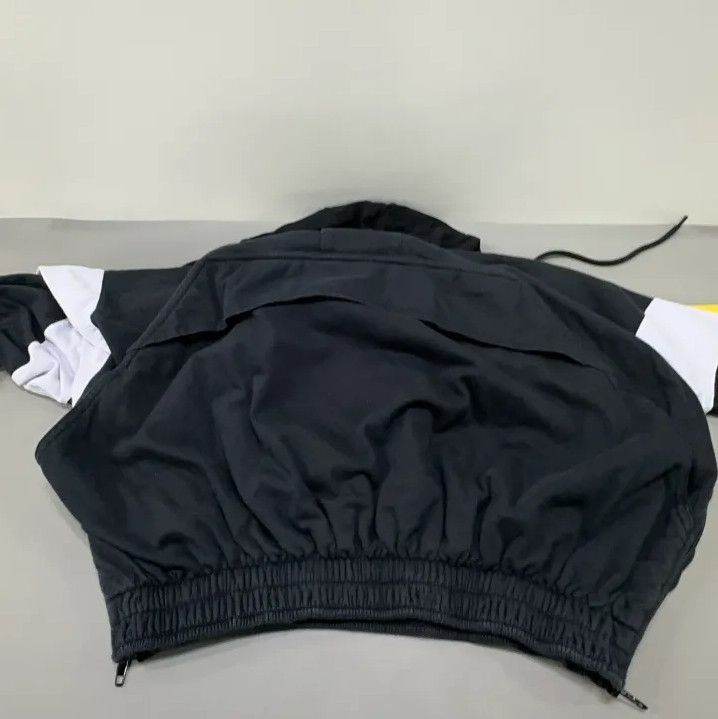 Balenciaga Balenciaga Color-Blocked Long Sleeve Sweatshirt for Men Size US L / EU 52-54 / 3 - 14 Thumbnail