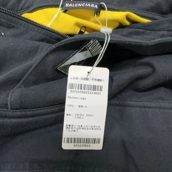 Balenciaga Balenciaga Color-Blocked Long Sleeve Sweatshirt for Men Size US L / EU 52-54 / 3 - 6 Thumbnail