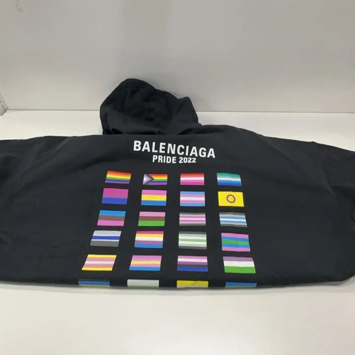 Balenciaga Balenciaga PRIDE 22 Black Logo Hoodie Size US XXS / EU 40 - 14 Thumbnail