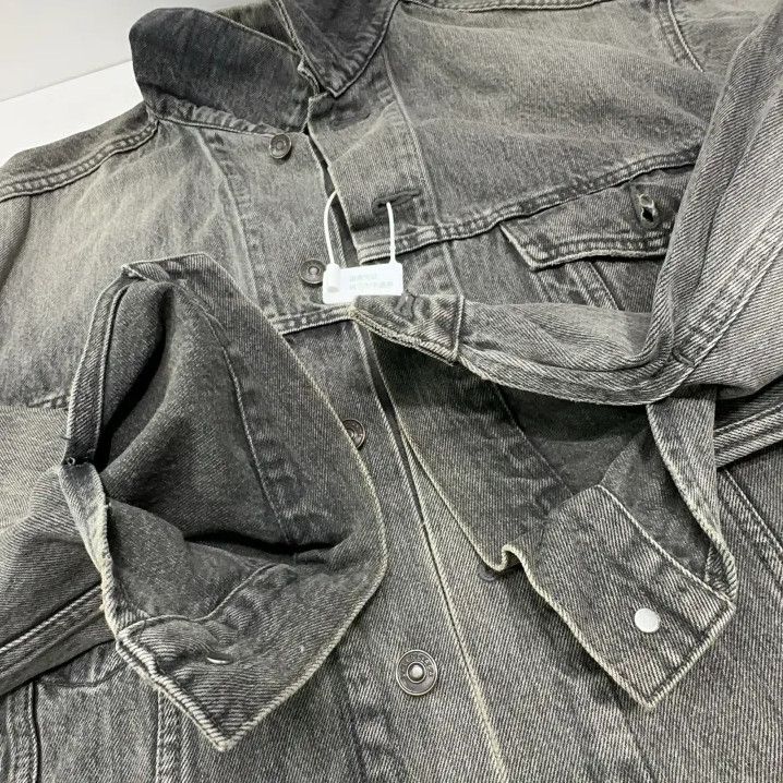 Balenciaga Balenciaga Men’s Vintage Wash Denim Jacket Size US L / EU 52-54 / 3 - 13 Thumbnail