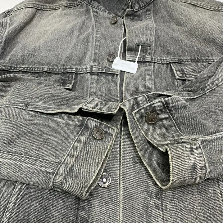 Balenciaga Balenciaga Men’s Vintage Wash Denim Jacket Size US L / EU 52-54 / 3 - 12 Thumbnail