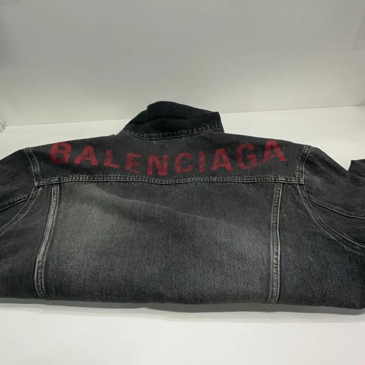 Balenciaga Balenciaga Classic Long Sleeve Denim Jacket Size US S / EU 44-46 / 1 - 16 Thumbnail
