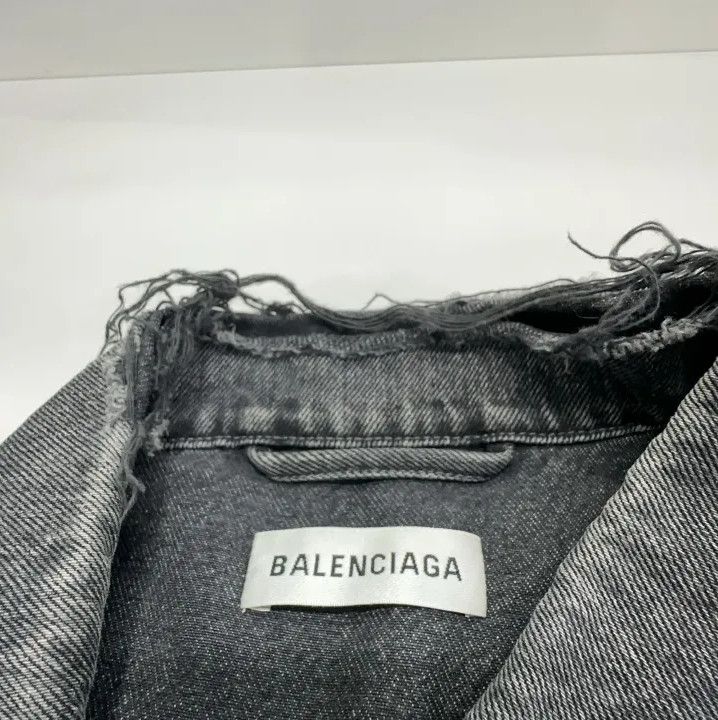 Balenciaga Balenciaga Classic Long Sleeve Denim Jacket Size US S / EU 44-46 / 1 - 4 Thumbnail