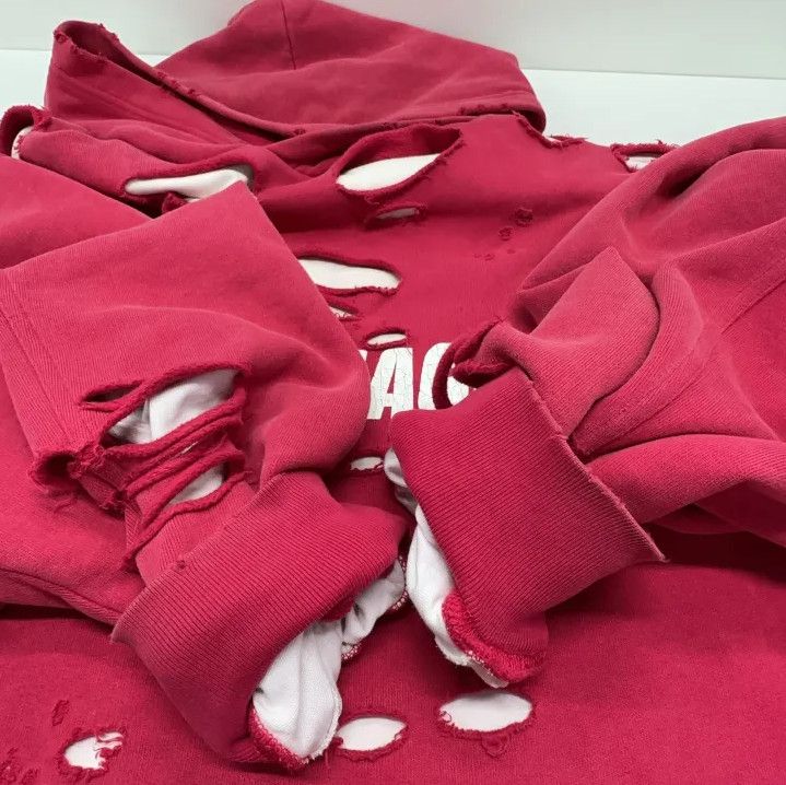 Balenciaga Balenciaga Classic Distressed Red Hooded Sweatshirt Size US XXS / EU 40 - 10 Thumbnail