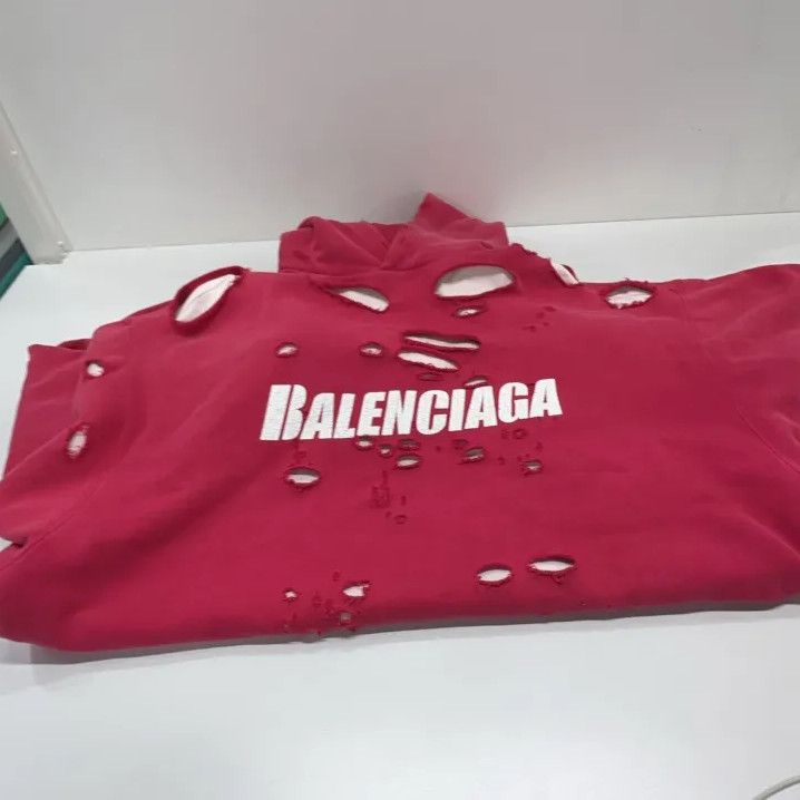 Balenciaga Balenciaga Classic Distressed Red Hooded Sweatshirt Size US XXS / EU 40 - 12 Thumbnail