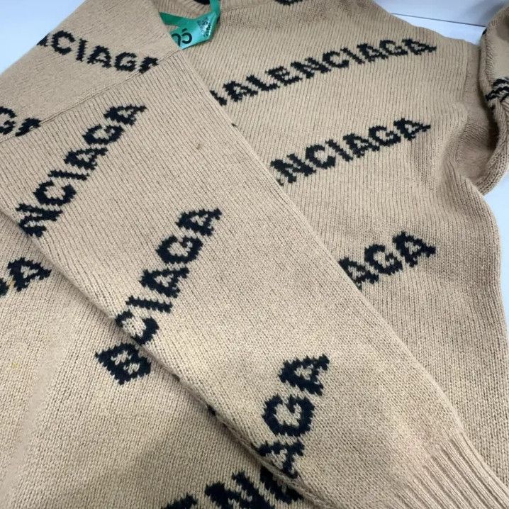 Balenciaga Balenciaga Logo Knit Sweater in Beige Size US XS / EU 42 / 0 - 7 Thumbnail