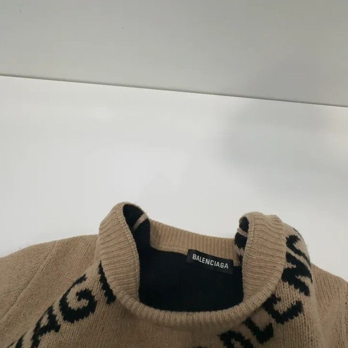 Balenciaga Balenciaga Logo Knit Sweater for Men, Brown Size US XS / EU 42 / 0 - 7 Thumbnail