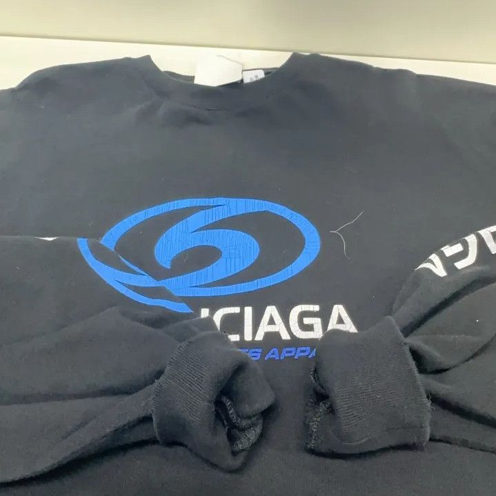 Balenciaga Balenciaga Black Logo Long Sleeve Sweatshirt Size US L / EU 52-54 / 3 - 11 Thumbnail