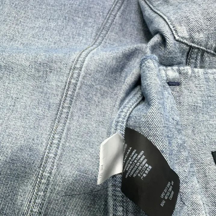 Balenciaga Balenciaga Denim Jacket with Pockets for All Genders Size US L / EU 52-54 / 3 - 8 Thumbnail