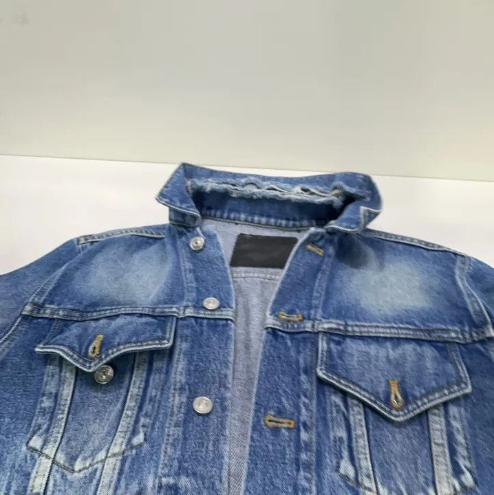 Balenciaga Balenciaga Denim Jacket with Pockets for All Genders Size US L / EU 52-54 / 3 - 11 Thumbnail