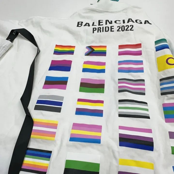 Balenciaga FW22 Graphic Print White T-Shirt