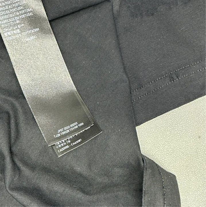 Balenciaga Balenciaga FW23 Black Letter Print T-Shirt Size US M / EU 48-50 / 2 - 5 Thumbnail
