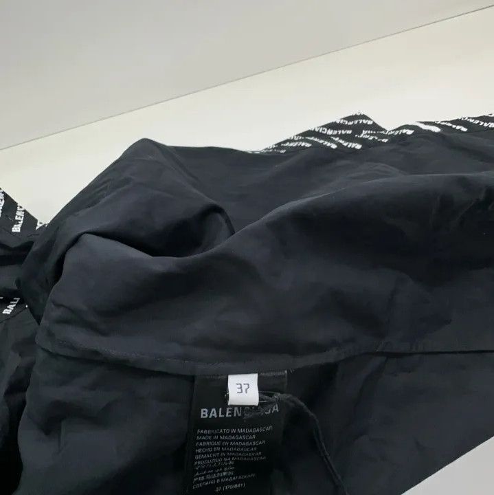 Balenciaga Balenciaga SS24 Logo Short Sleeve Shirt Size US M / EU 48-50 / 2 - 5 Thumbnail