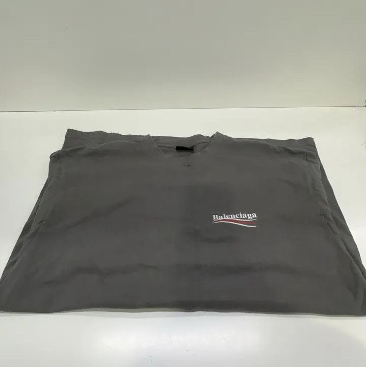 Balenciaga Balenciaga Political Campaign Logo T-Shirt Size US M / EU 48-50 / 2 - 10 Thumbnail