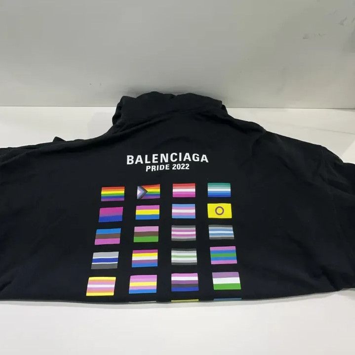 Balenciaga Balenciaga Pride 2022 Hooded Sweatshirt Size US S / EU 44-46 / 1 - 15 Thumbnail