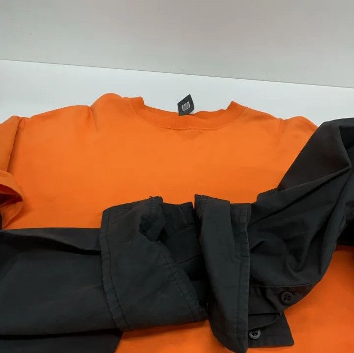 Balenciaga Balenciaga SS22 Tiger Patch Long Sleeve Sweatshirt Size US XS / EU 42 / 0 - 10 Thumbnail