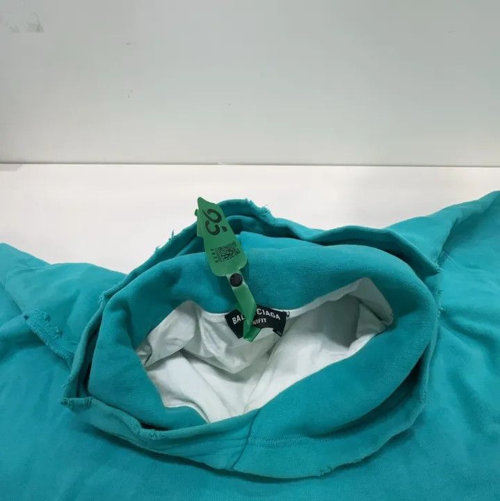 Balenciaga Balenciaga Distressed Hooded Sweatshirt in Light Blue Size US M / EU 48-50 / 2 - 6 Thumbnail