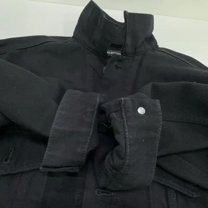 Balenciaga Balenciaga Black Short Denim Jacket with Logo Size US L / EU 52-54 / 3 - 8 Thumbnail