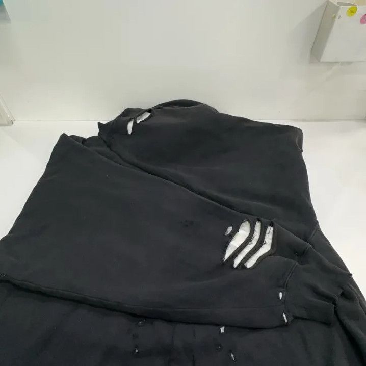 Balenciaga Balenciaga Distressed Black Hoodie for Men Size US XS / EU 42 / 0 - 15 Thumbnail