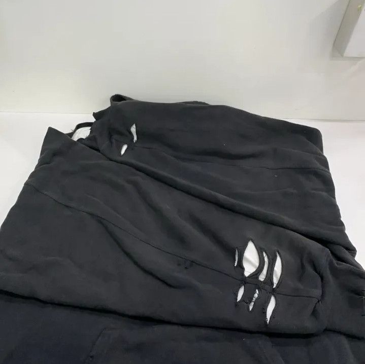Balenciaga Balenciaga Distressed Black Hoodie for Men Size US XS / EU 42 / 0 - 10 Thumbnail