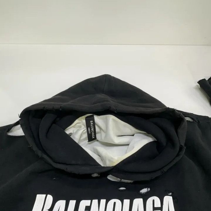 Balenciaga Balenciaga Distressed Black Hoodie for Men Size US XS / EU 42 / 0 - 9 Thumbnail