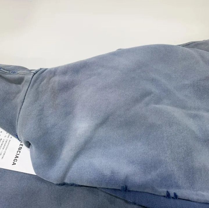 Balenciaga Balenciaga Gradient Logo Hoodie for Men Size US M / EU 48-50 / 2 - 8 Thumbnail