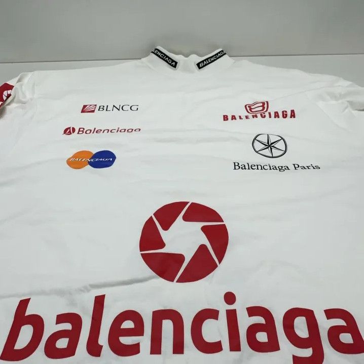 Balenciaga Balenciaga White Long Sleeve Graphic T-Shirt Size US M / EU 48-50 / 2 - 8 Thumbnail