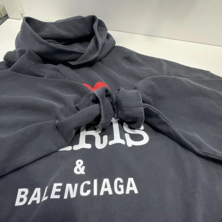 Balenciaga Balenciaga I Love Paris Hoodie Sweatshirt Size US S / EU 44-46 / 1 - 10 Thumbnail