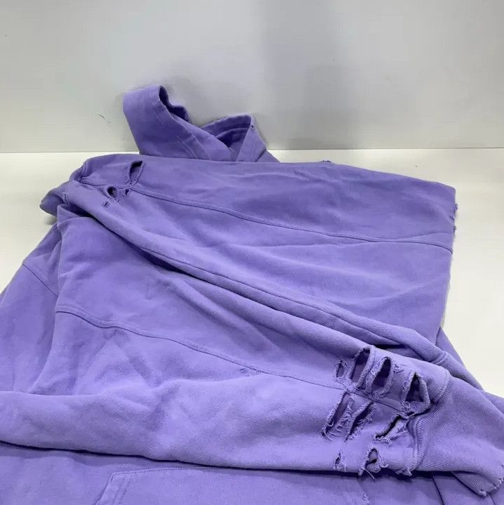 Balenciaga Balenciaga SS22 Distressed Purple Hoodie for Men Size US XS / EU 42 / 0 - 9 Thumbnail