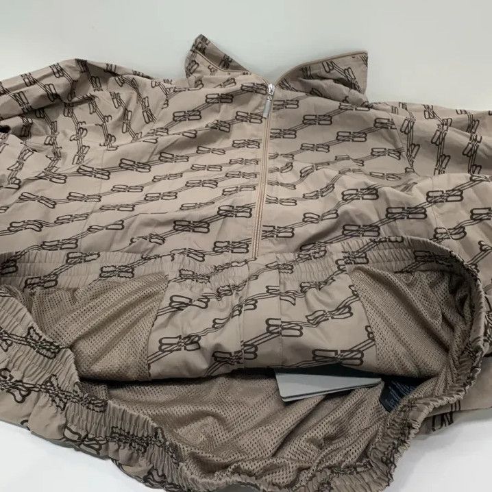 Balenciaga Balenciaga SS22 Logo Zip-Up Jacket in Brown Size US XXS / EU 40 - 9 Thumbnail