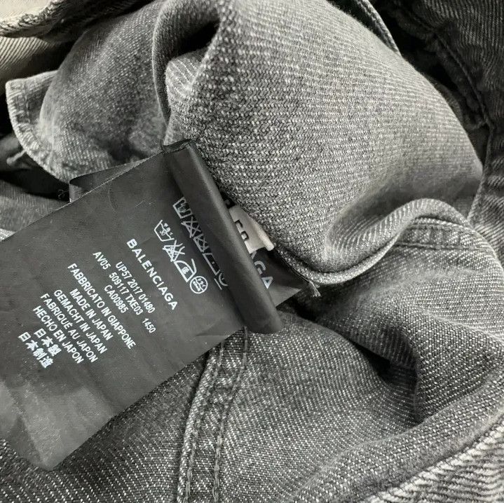 Balenciaga Balenciaga Logo Print Washed Denim Jacket Size US L / EU 52-54 / 3 - 4 Thumbnail