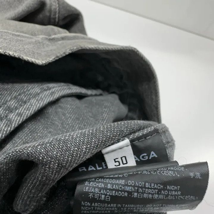 Balenciaga Balenciaga Logo Print Washed Denim Jacket Size US L / EU 52-54 / 3 - 5 Thumbnail
