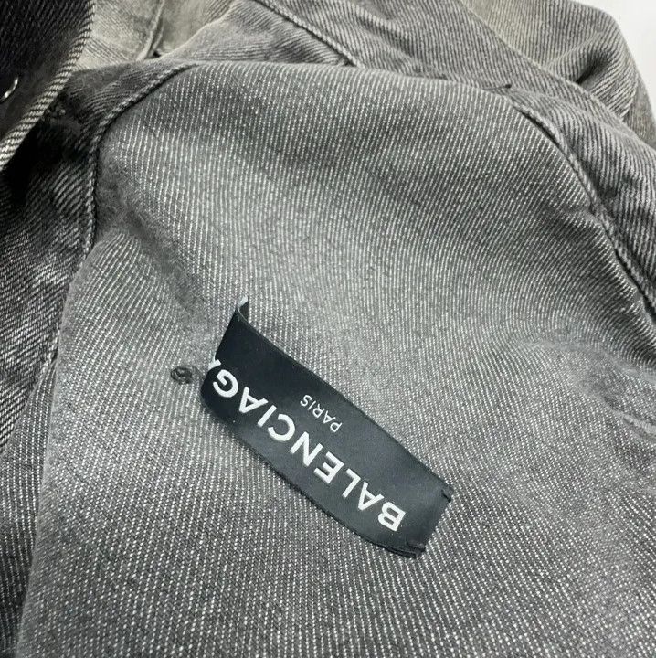 Balenciaga Balenciaga Logo Print Washed Denim Jacket Size US L / EU 52-54 / 3 - 6 Thumbnail