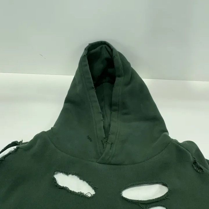 Balenciaga Balenciaga Destroyed Logo Print Hoodie in Green Size US XS / EU 42 / 0 - 9 Thumbnail